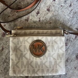 Michael Kors Crossbody